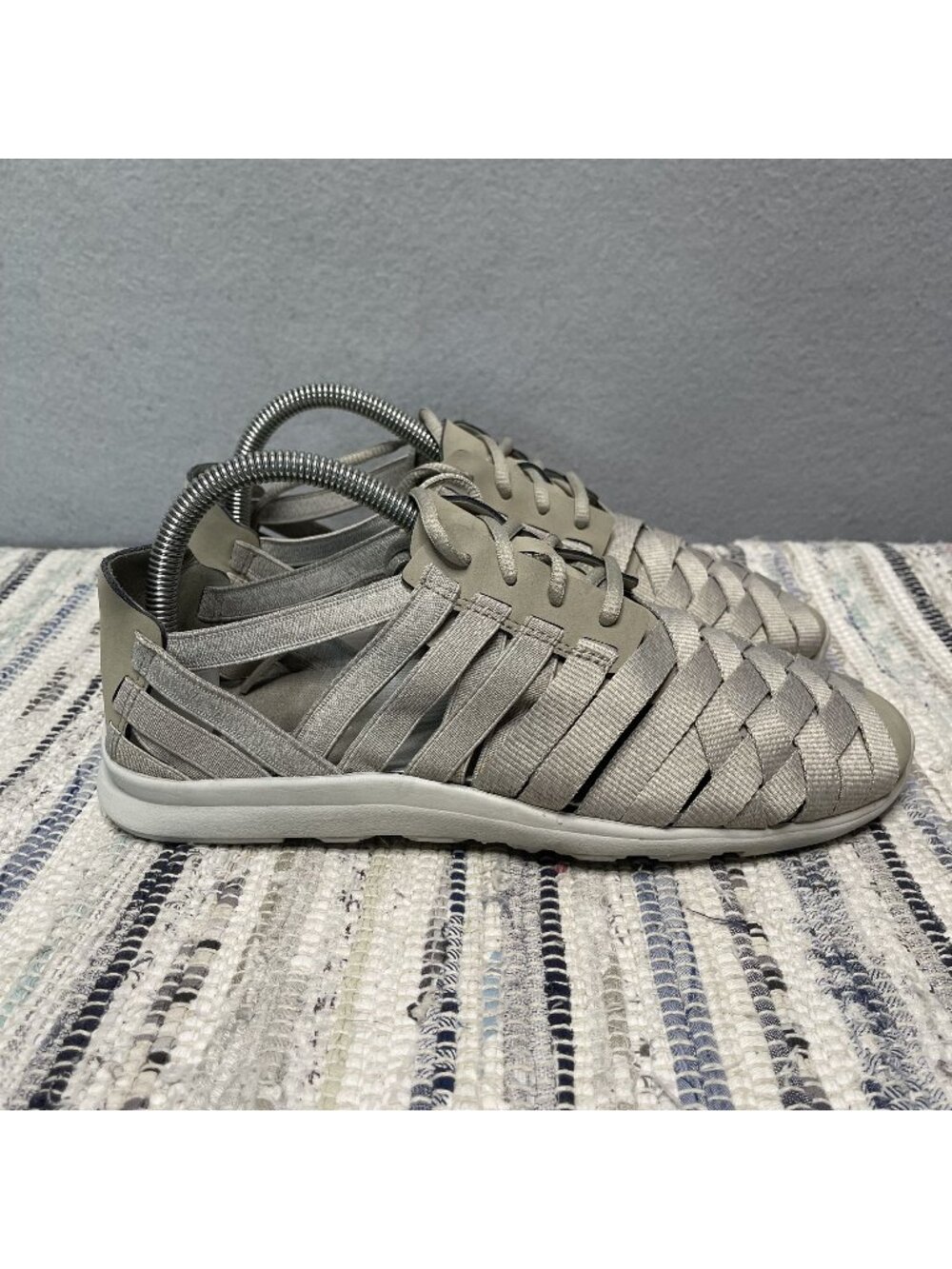 Merrell Ladies 8 Flora Kye Gray Weave Fisherman Lace-Up Walk Sneaker Sandals
